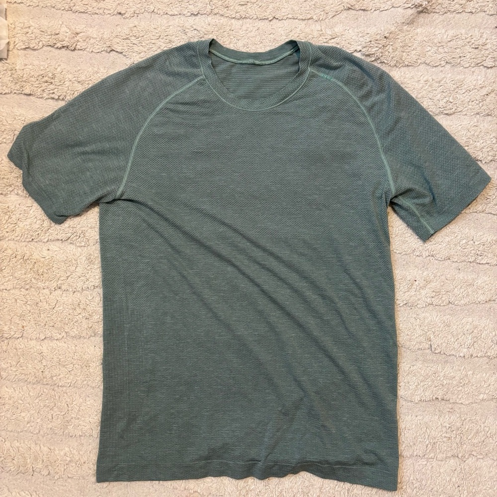 Men’s Lululemon Metal Vent Shirt, Green